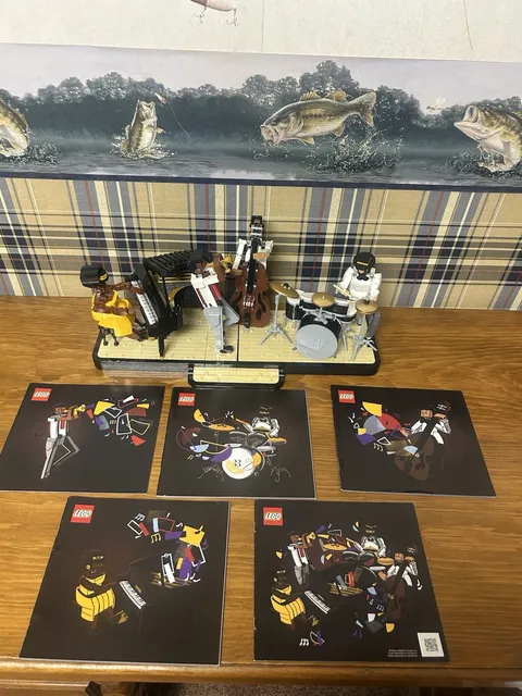 LEGO Ideas 21334 Jazz Quartet 100% Complete Set Only  With Manuals