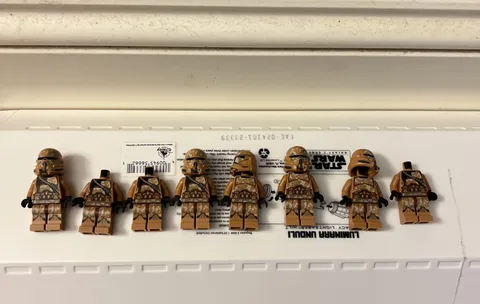 LEGO Star Wars Geonosis Clone Trooper Lot Some Figs Incomplete As Seen In Pics