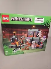 LEGO Minecraft 21271 The Trial Chamber Complete Set 322 pcs (Damaged package)