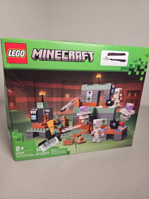 LEGO Minecraft 21271 The Trial Chamber Complete Set 322 pcs (Damaged package)