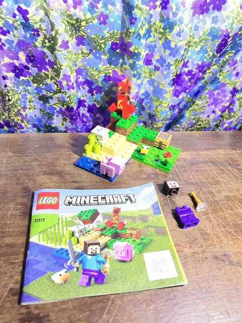 LEGO Minecraft: The Creeper Ambush (21177) MISSING SWORD MISSING STEVES CHEST