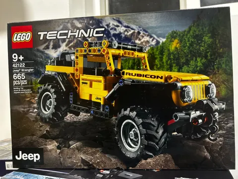 LEGO TECHNIC: Jeep Wrangler (42122)