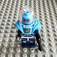 LEGO Blue Alien Minifigure - Clear Dome Helmet w/ Black Blaster Plastic