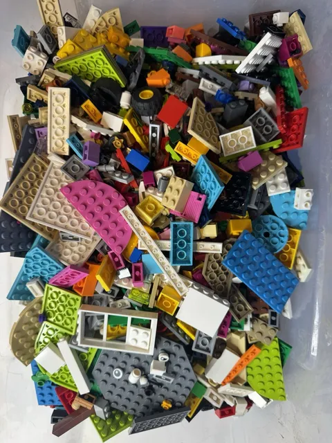 LEGO 4lb Bulk Lot Mixed Multicolor Bricks Plates Tiles Pieces & Parts. Pure LEGO
