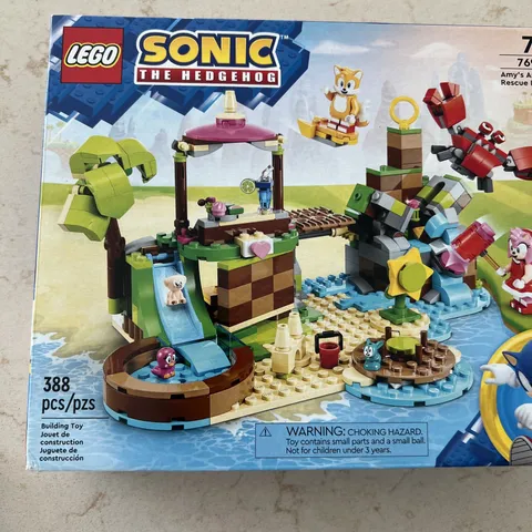 LEGO Sonic the Hedgehog Amy's Animal Rescue Island 76992