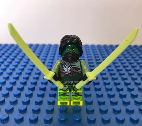 LEGO Ninjago 2015 Morro Ghost Minifigure w/ Katanas 70743 - No Cracks/As Is