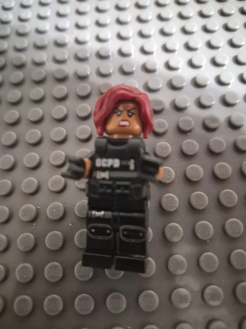 LEGO Super Heroes Batman Movie Barbara Gordon SWAT Vest Minifigure 70908