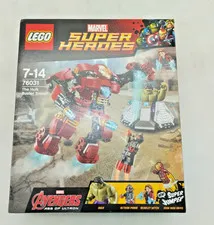 LEGO 76031 The Hulk Buster Smash NEW MISB Super Heroes Avengers Ultron Marvel