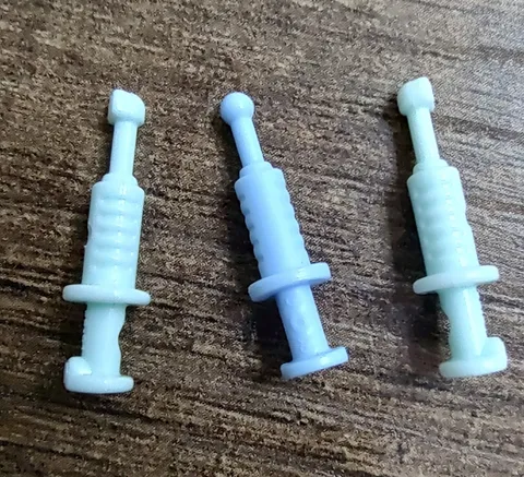 LEGO Minifig 3x HOSPITAL SYRINGES Blue Doctor Nurse Medic Needle Darts
