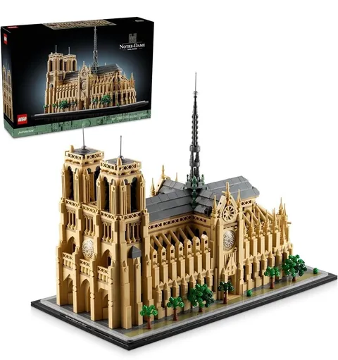 LEGO Architecture Notre Dame de Paris Replica