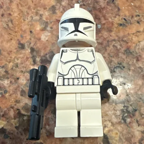 LEGO Star Wars Clone Trooper Minifigure White Armor w/ Helmet & Blaster