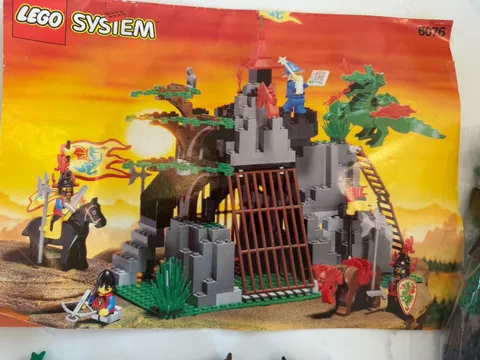 LEGO Set 6076 Dark Dragon's Den Castle Dragon Knights Vintage Set