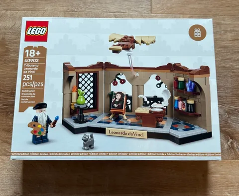 LEGO Tribute to Leonardo da Vinci - Limited Edition GWP - 40902 - NEW - SEALED