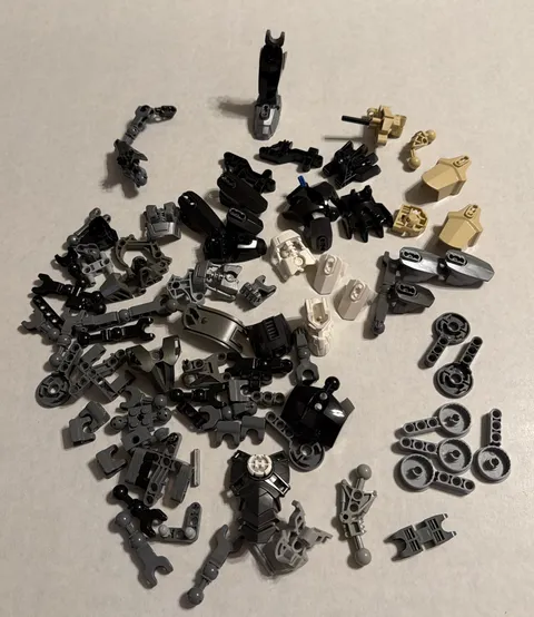 Lego Lot: BIONICLE Parts & Pieces