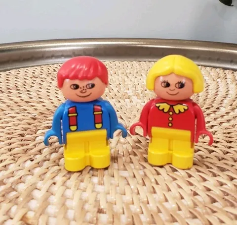 Vintage 1980s LOT (2) Lego Duplo 2" MiniFigs Girl & Boy Minifigures VTG
