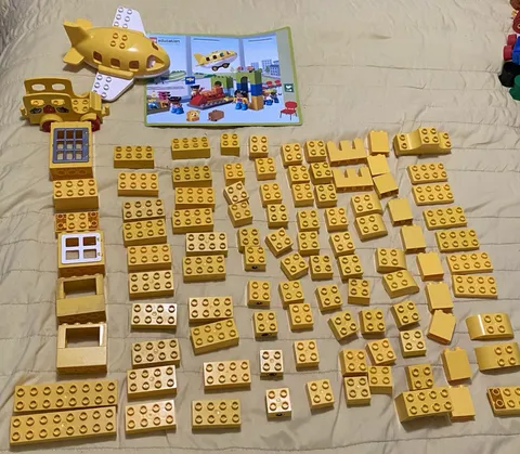 Bulk lot 100 Yellow Duplo LEGO Bricks & Blocks With Airplane