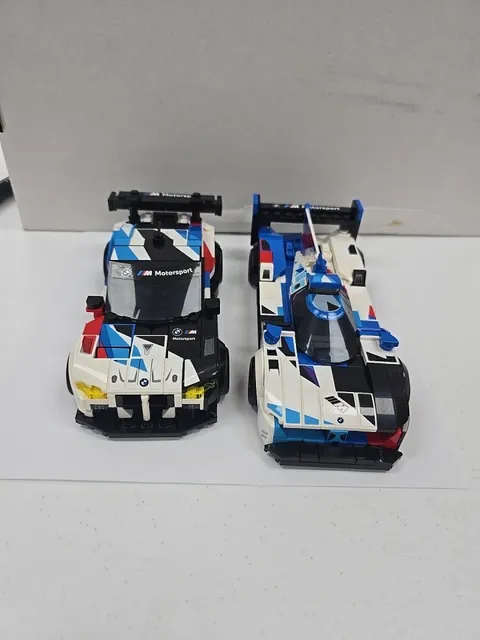 LEGO BMW M4 GT3 & M Hybrid V8 76922 Speed Champions