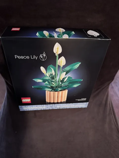 LEGO Botanicals Peace Lily Flower Room Decor 11504 