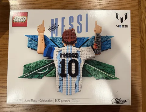 LEGO Editions Lionel Messi Celebration 43018 1,427 pcs New In Box