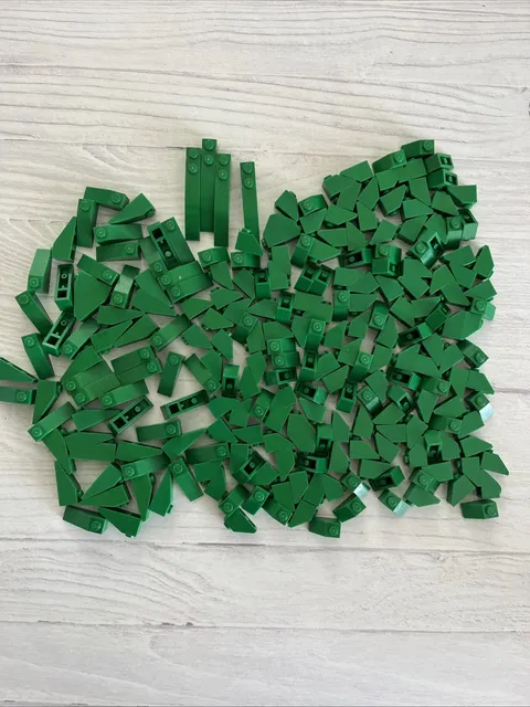 LEGO LOT GREEN 228 PCS 2X1 3X1 6X1 BRICK SLOPE VARIETY BUILDING PIECES