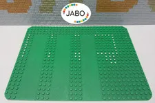 ( R3/PB 15 ) LEGO 915px1 plate 24x32 green Set 355 Town Center Set with Roadways