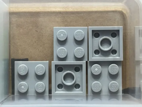 LEGO Parts - Light Bluish Gray Plate 2 x 2 - No 3022 - QTY 5