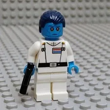 Lego Star Wars Grand Admiral Thrawn Minifigure. Mint Condition. Authentic. 