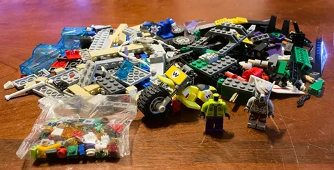 LEGO DC Legends of Chima Mario Mixed Figures Bricks Bulk Lot Incomplete Sets