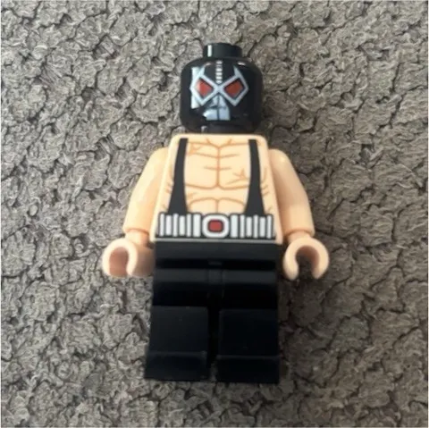 LEGO Minifigure Batman II: Bane light nougat hands sh0009 * RARE