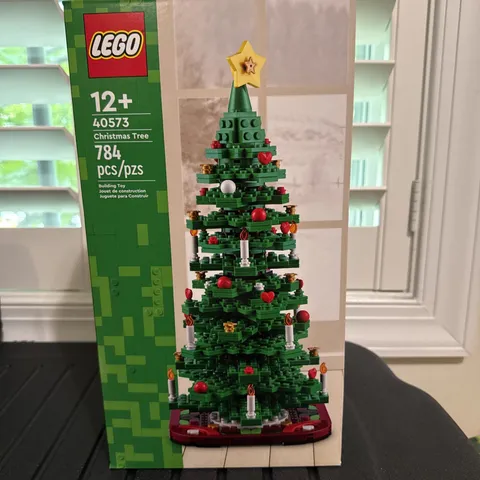 LEGO Christmas Tree 40573 2 in 1 Seasonal Complete Set 784 Pieces Retired. ***