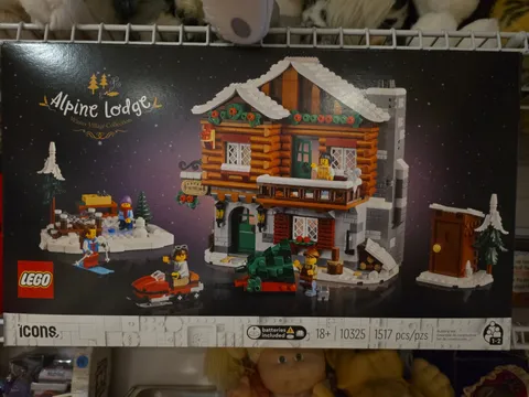 LEGO Icons: Alpine Lodge 10325 Christmas Village New Sealed Retired Set