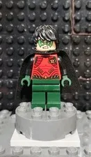 LEGO Robin Minifigure - 76034 DC Batman Harbor Pursuit - GENUINE MINT