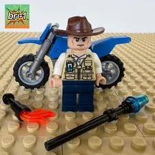 LEGO, Jurassic World 🦕 Vet + Motorcycle TORCH, jw009, 75918 T. REX TRACKER 2015