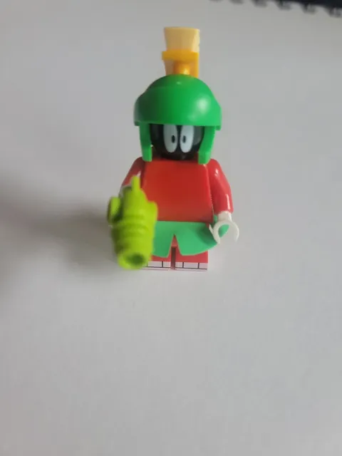 New Lego Looney Tunes (collt-10) 71030 CMF Minifigure -Marvin the Martian