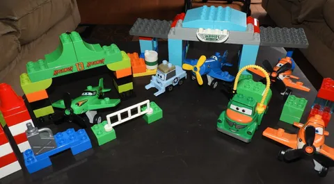 Lego Duplo Disney Cars Planes Skippers Flight School Ripslingers Race Dusty Chug