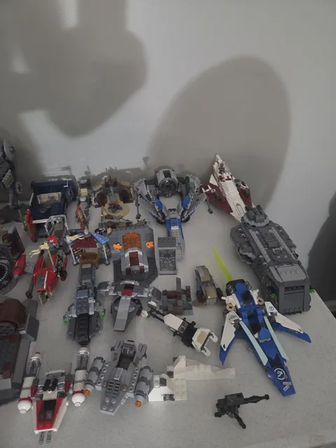 LEGO pre built ninjago, star wars, and lego movie sets all 100% complete.
