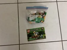 LEGO Minecraft: The Chicken Coop (21140)