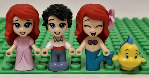 Lego Little Mermaid 2 Ariel Flounder & Prince Eric 4 Micro Doll Minifigures Lot