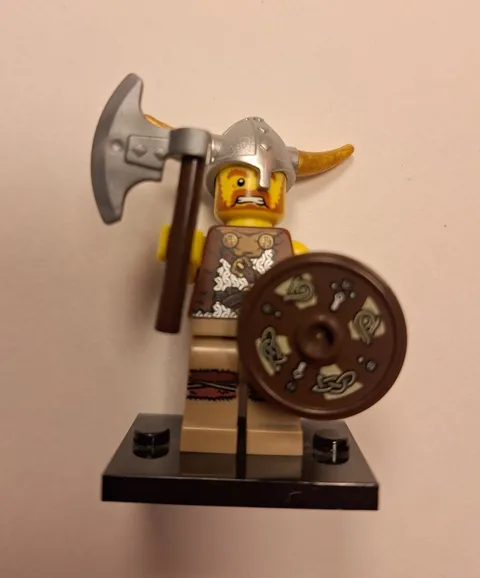 LEGO - Series 4 Minifigure - Viking - Minifig and Stand - Complete
