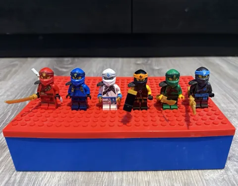LEGO Ninjago Secrets of The Forbidden Spinjitzu mini figures