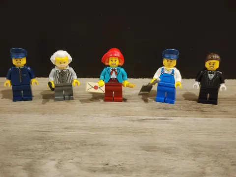 Lego Orient Express Minifigs! Near Mint!