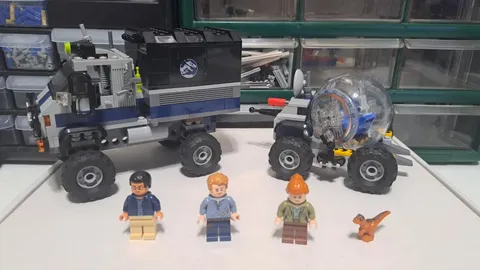 LEGO Jurassic World - Carnotaurus Gyrosphere Escape (75929)