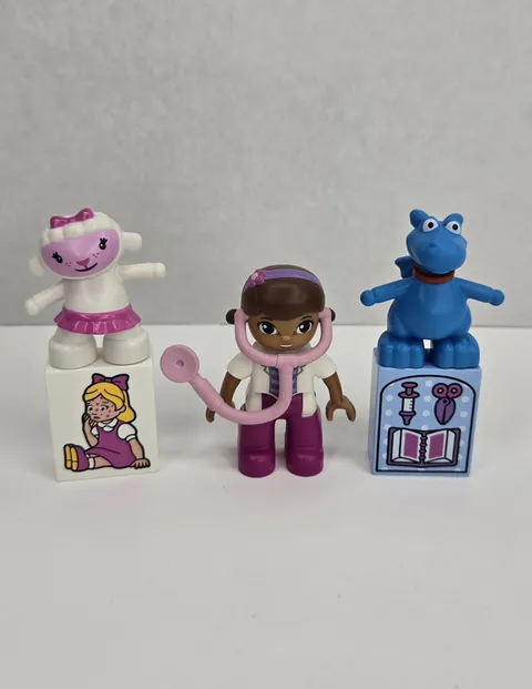 LEGO Duplo Doc Mcstuffins, Stuffy, And Lamby Figures & 2 Themed Blocks