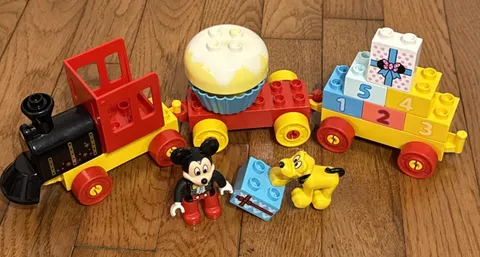 Mickey/Pluto Train Duplo Legos (not Full Set) 