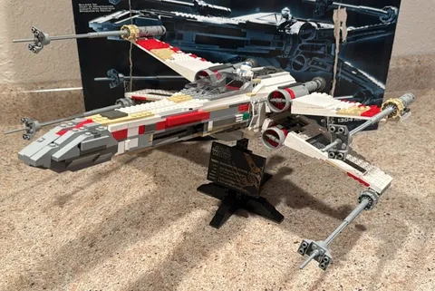 LEGO Star Wars: X-Wing Fighter (7191) 1st UCS (2000) Complete NO BOX