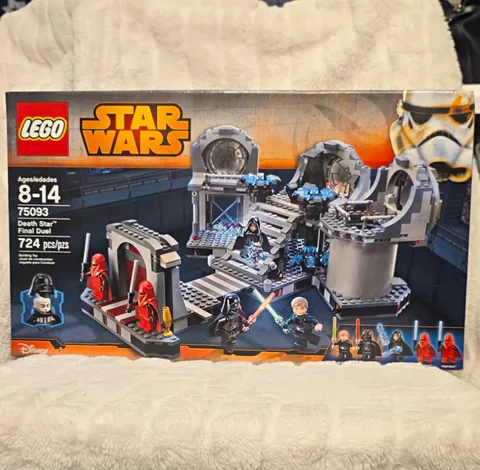 LEGO Star Wars Death Star Final Duel Set (75093) 724 pcs w/ Minifigures *RETIRED
