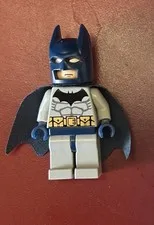 LEGO Batman 7787 Blue Batman Mint Condition no cracks or wear on print 