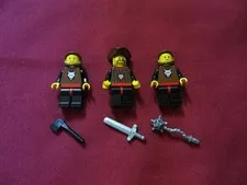 LEGO Castle Kingdoms Knights. Wolfpack  Minifigures  Lot & weapons