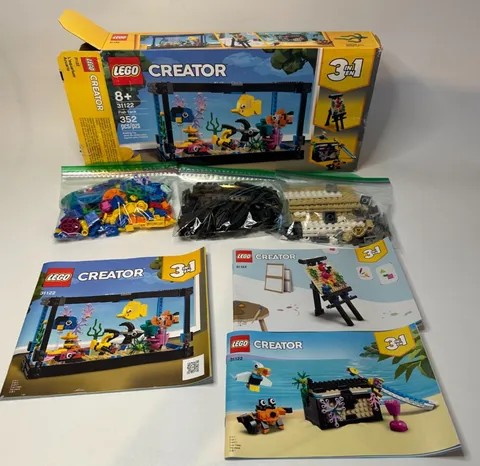 LEGO CREATOR #31122 FISH TANK 3 IN 1 Lego Complete Set. READ