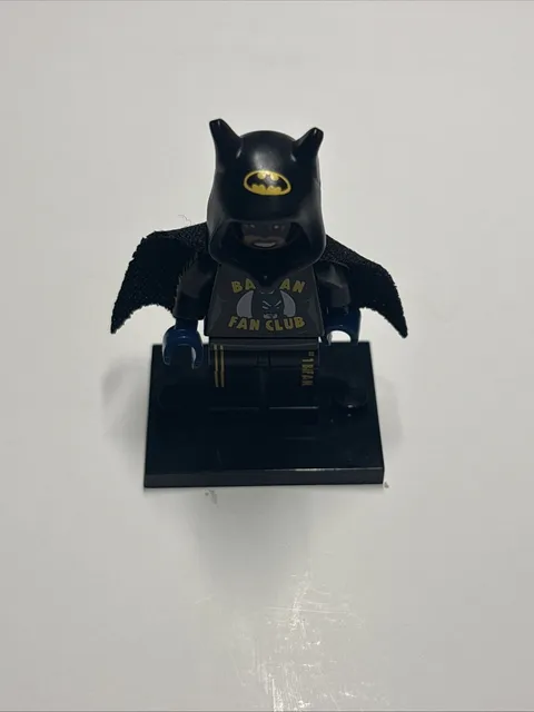 LEGO Batman Fan Club Girl Minifigure Batfan 71020 Batman Movie Series 2 